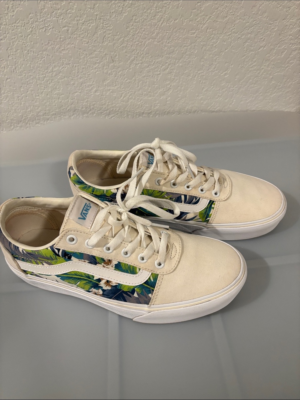 Vans Ward Platform sneakers SZ 10 Paradise Floral white base w/green & blue